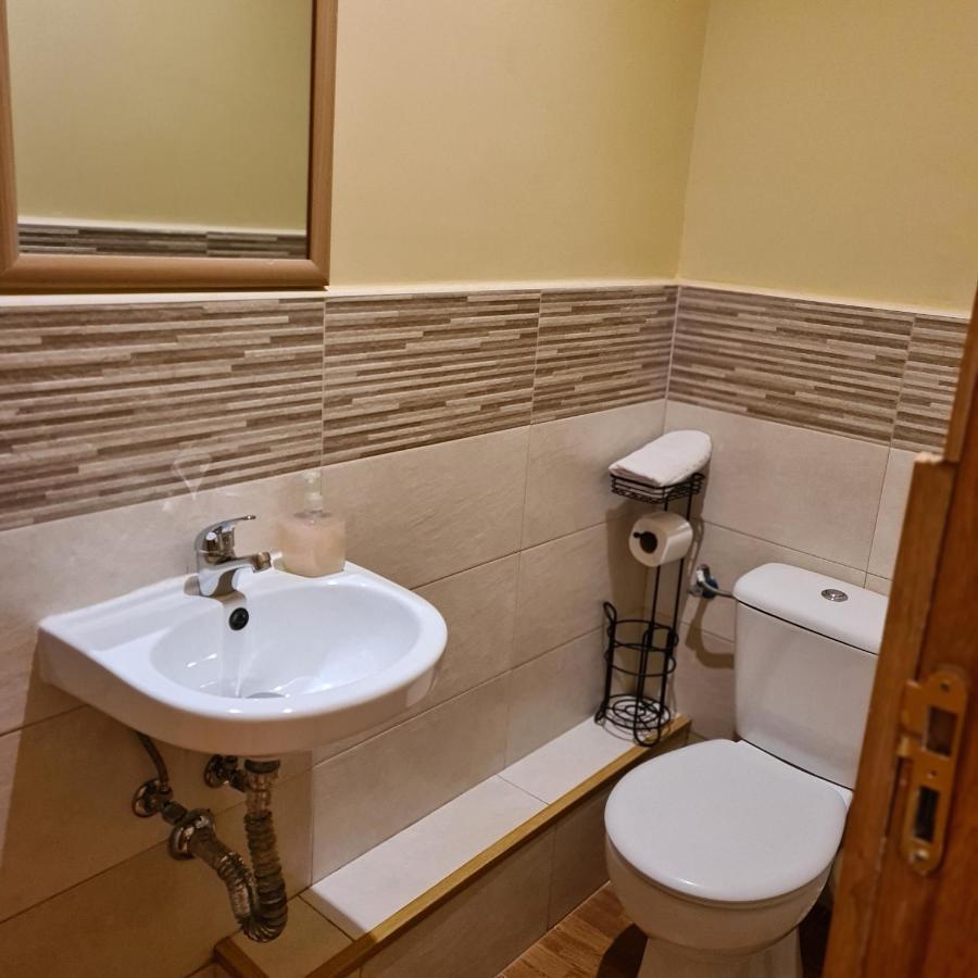 Hostal Oporto Madrid Extérieur photo