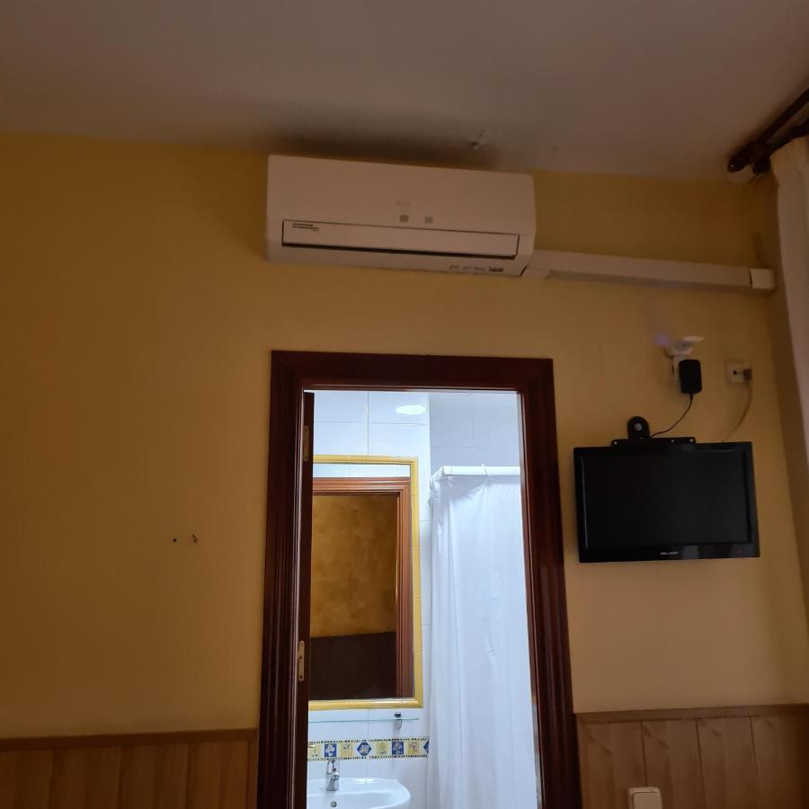 Hostal Oporto Madrid Extérieur photo