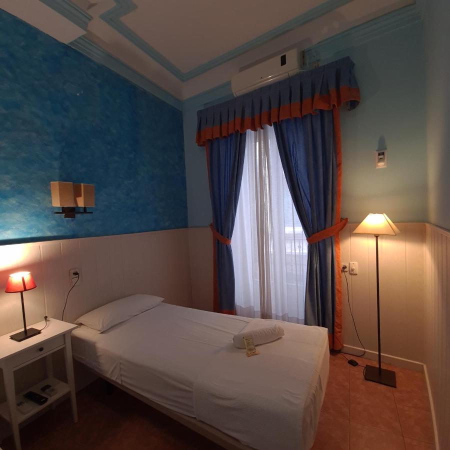 Hostal Oporto Madrid Extérieur photo
