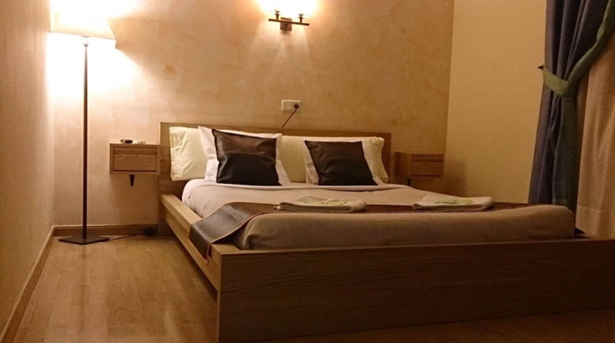 Hostal Oporto Madrid Extérieur photo