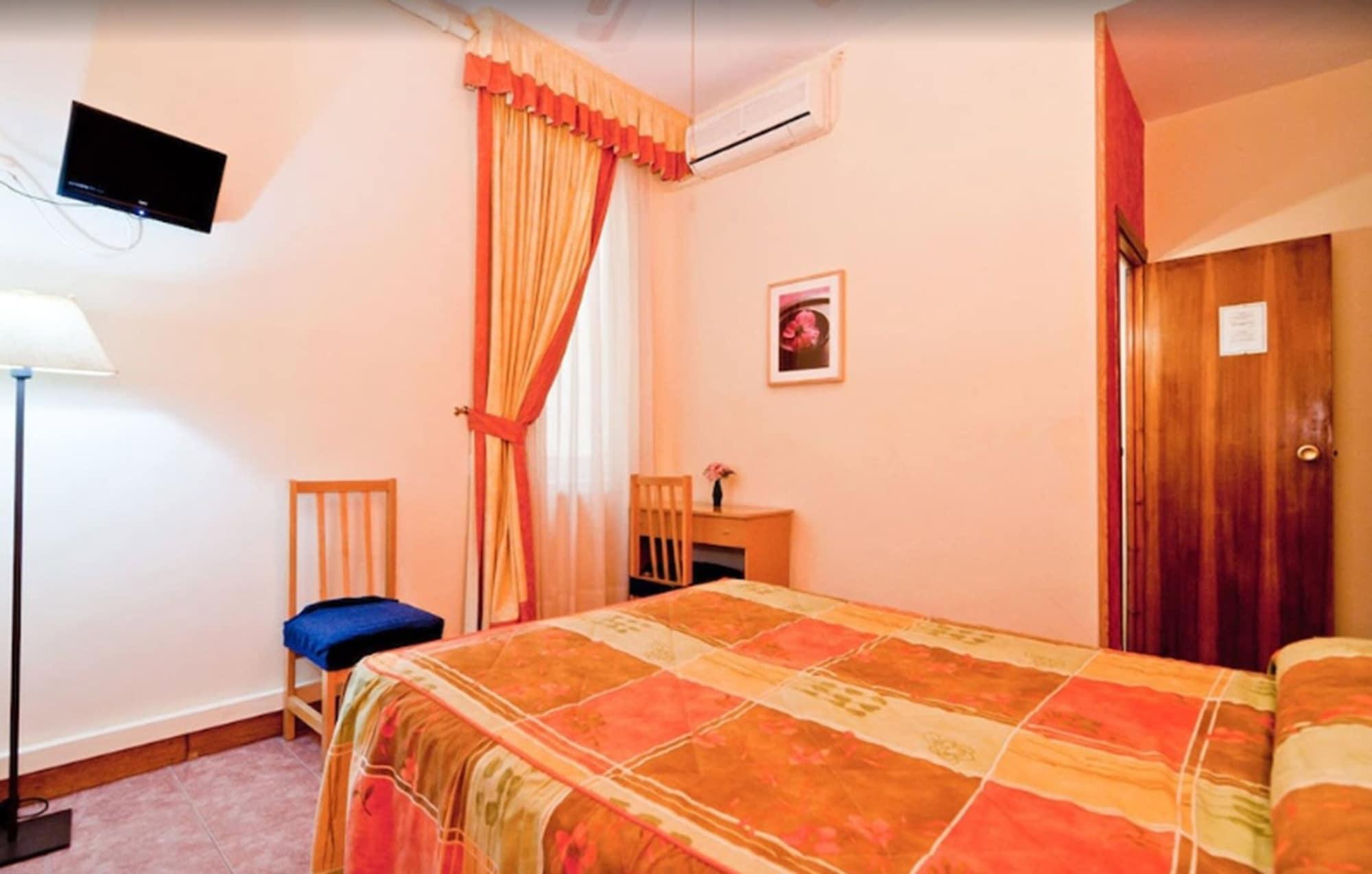 Hostal Oporto Madrid Extérieur photo